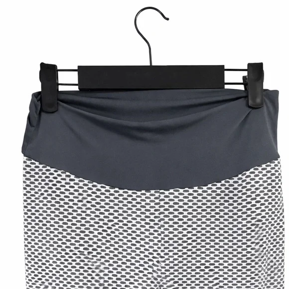 TIKTok VIRAL honeycomb textured leggings 
 sculpts high waist booty lift Size M - Picture 2 of 5